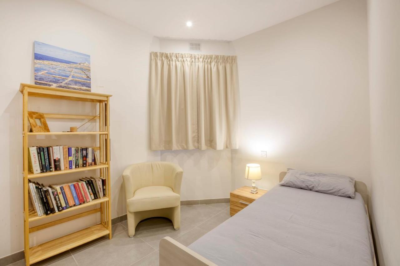 Apartment With Pool-Hosted By Sweetstay Zebbug  外观 照片